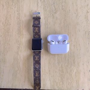 Apple Watch series 3 and apple AirPods Pro’s